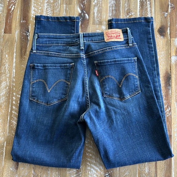 Levi’s Mid-Rise Skinny Jeans - Picture 3 of 3